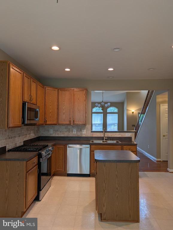 Building Photo - 44476 Livonia Terrace
