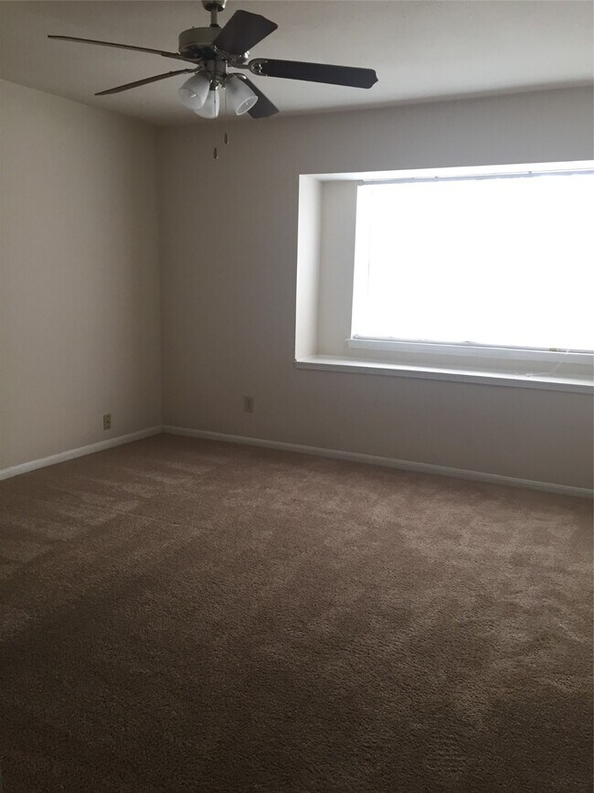 Building Photo - 1130 Lyric Ln