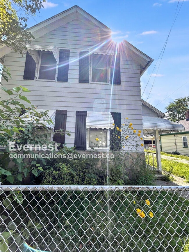 Primary Photo - 3295 W 46th St