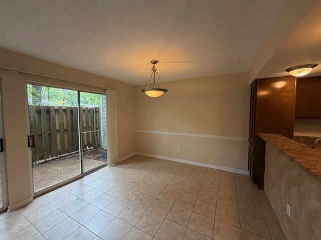 Building Photo - 6701 Dickens Ferry Rd