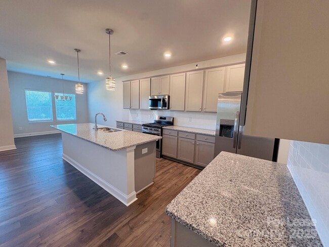 Building Photo - 1038 Mapletree Ln