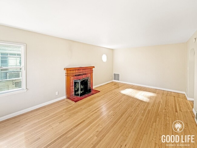 Building Photo - Charming 3-Bedroom Anaheim Home Featuring Private Backyard & 2 Car Garage