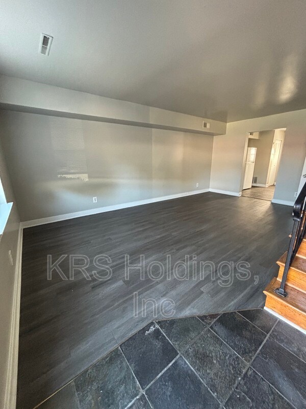 Building Photo - 5228 Goolsby Ct