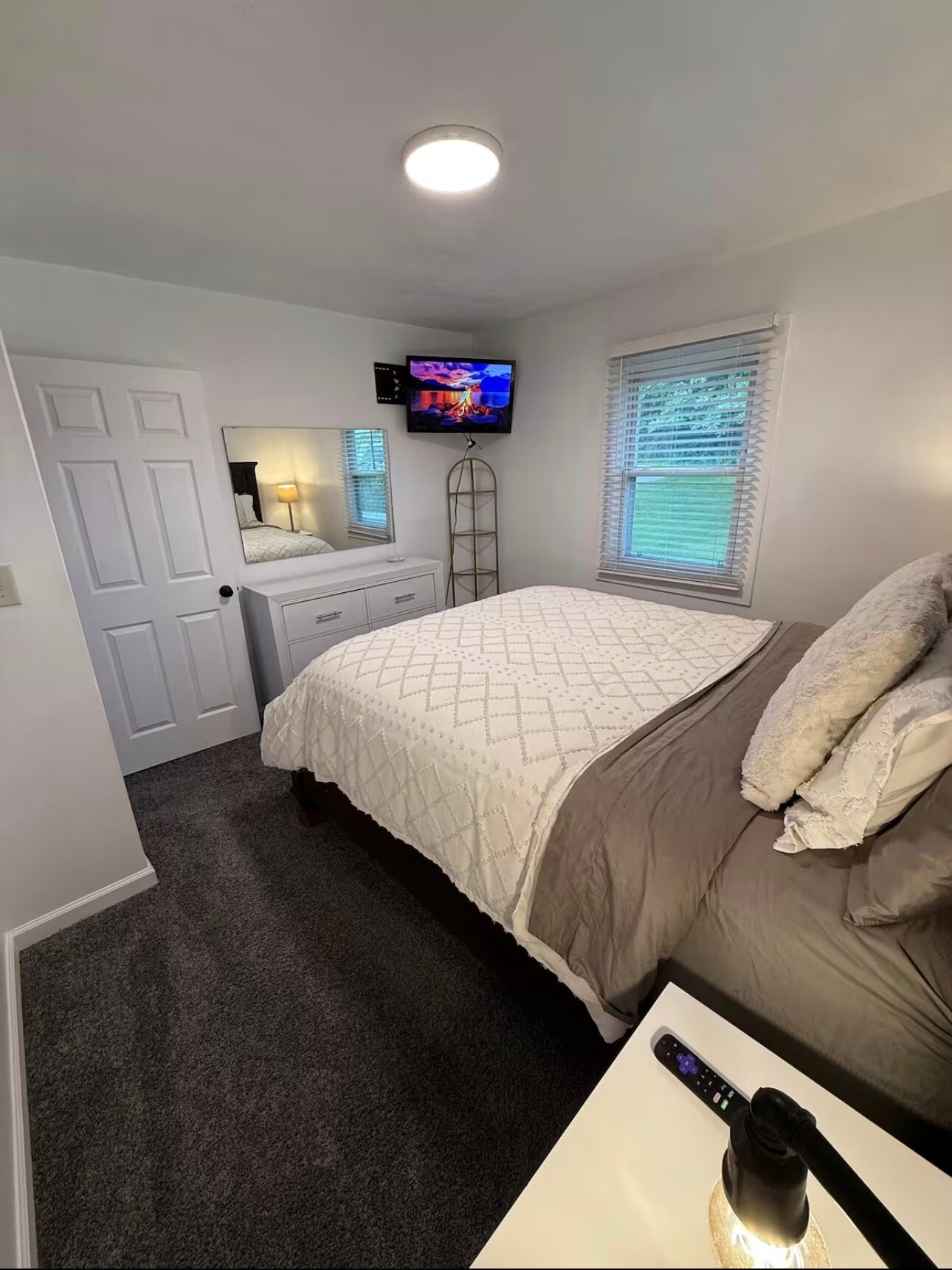 Building Photo - 4066 Crossmill Ln