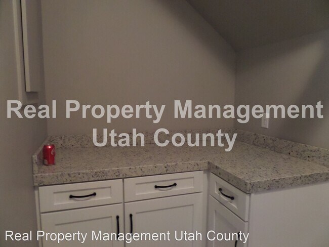 Building Photo - 3 br, 2.5 bath House - 5516 West Florence ...