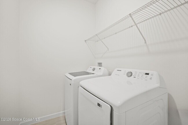 Building Photo - 2274 Middlebury Drive