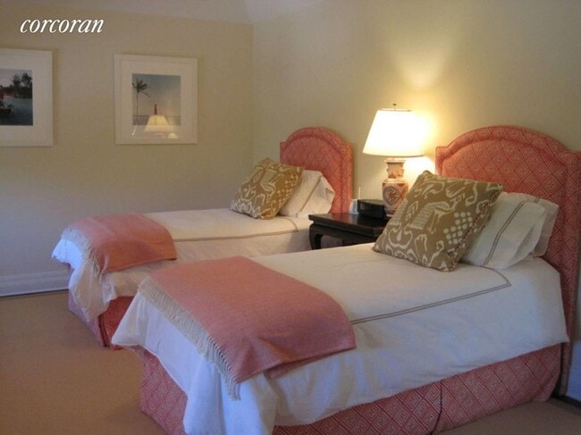 Building Photo - 97 Upper 7 Ponds Rd