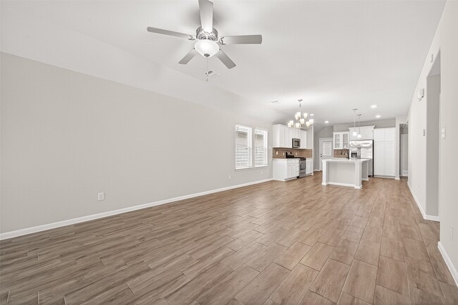 Building Photo - 6823 Escondido Dr