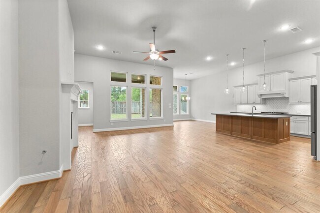 Building Photo - 40 Venetia Grove Dr