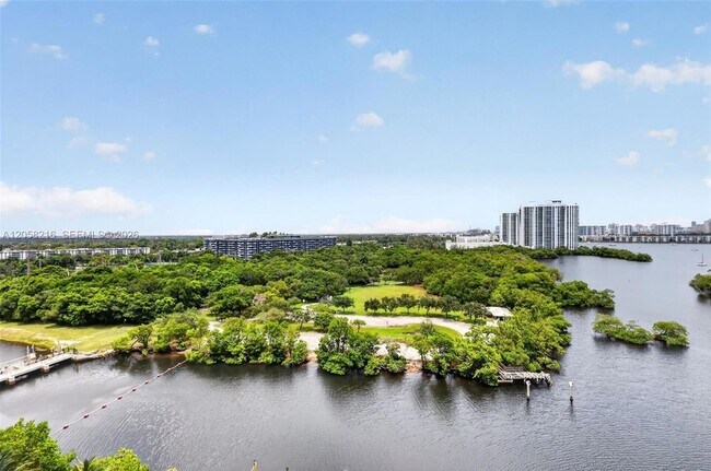 Building Photo - 16385 Biscayne Blvd