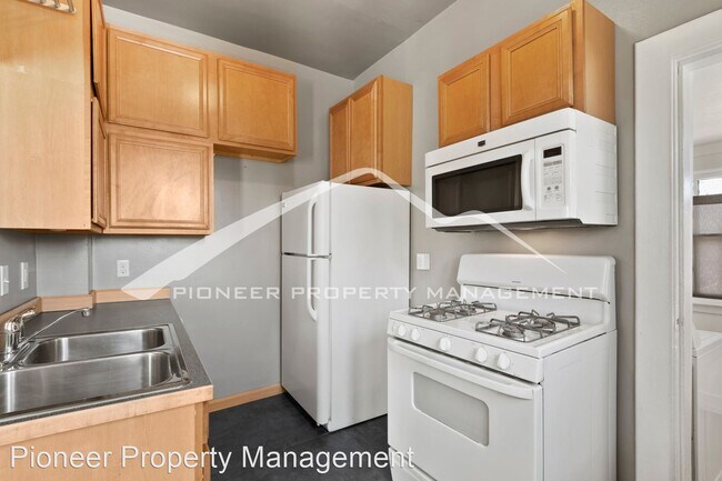 Building Photo - 3 br, 2 bath House - 4700 Tennyson Street