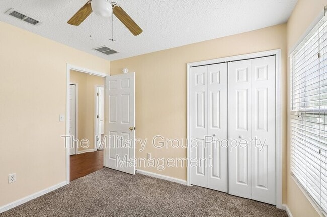 Building Photo - 12387 Anarania Dr
