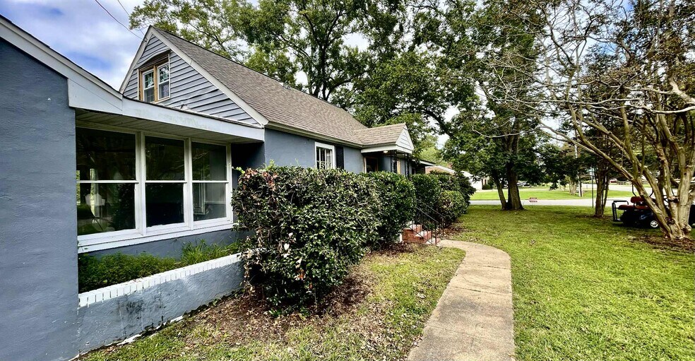 Building Photo - 3801 Seaford Rd