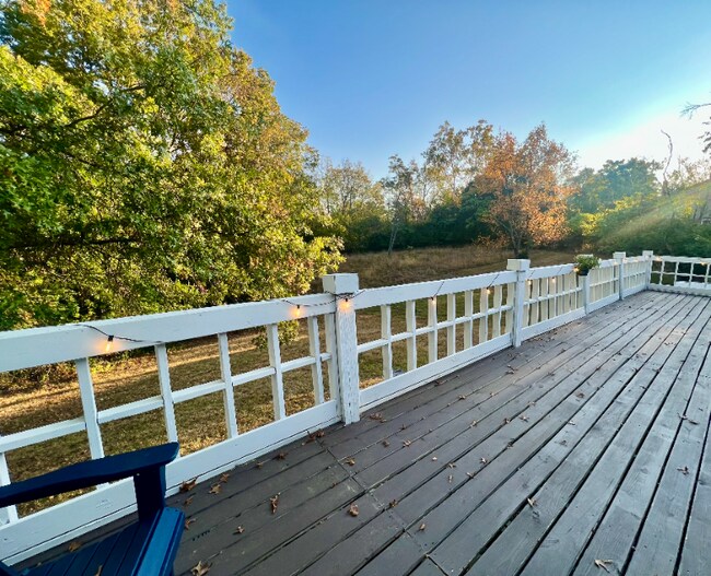 Building Photo - 5950 Jessup Rd