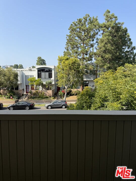 Building Photo - 13218 Fiji Way