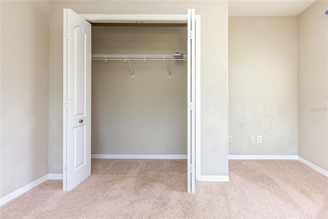 Building Photo - 11102 Avery Oaks Dr