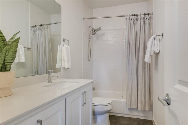 Building Photo - 1916 Bunche Rd