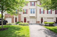 Building Photo - 172 Fela Dr