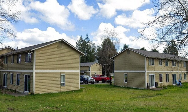 Building Photo - 1015 Oakhurst Dr