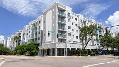 Building Photo - 6001 SW 70th St