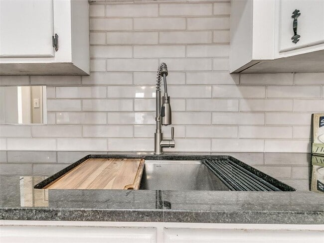 Building Photo - Remodeled 3 Bedroom Bungalow in OKC's Plaz...
