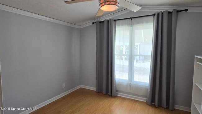 Building Photo - 135 Blue Lake Pl