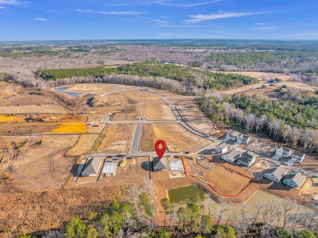 Building Photo - 514 Silky Oak Dr SE