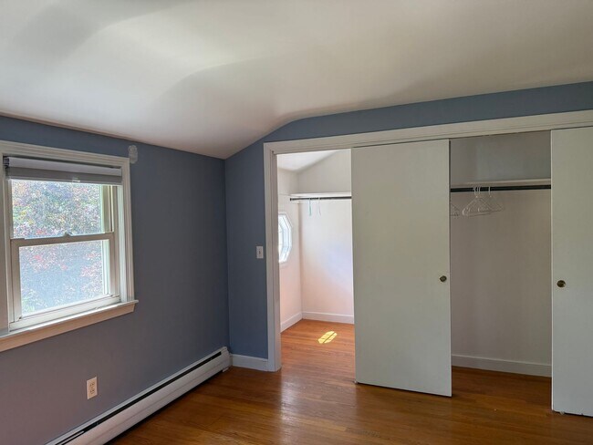 Building Photo - 303 Ludlow St