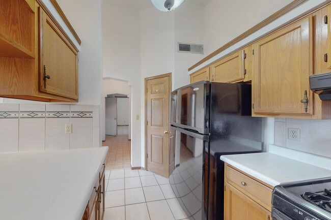 Building Photo - Charming 3 bedroom 2 bath home in Northeas...