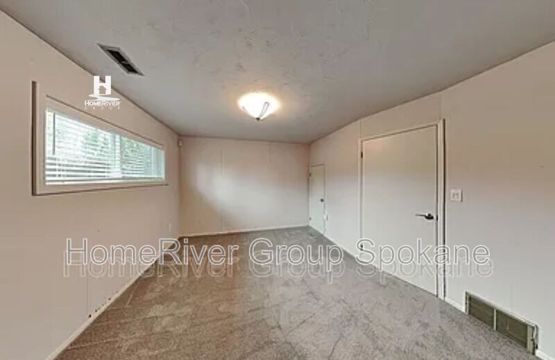 Building Photo - 3416 S Napa St