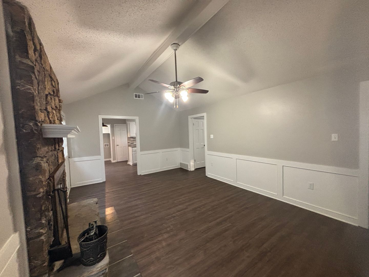 Building Photo - 6333 Green Grove Dr