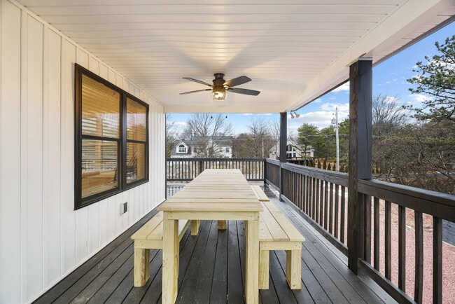 Building Photo - 126 Petrarch Trail