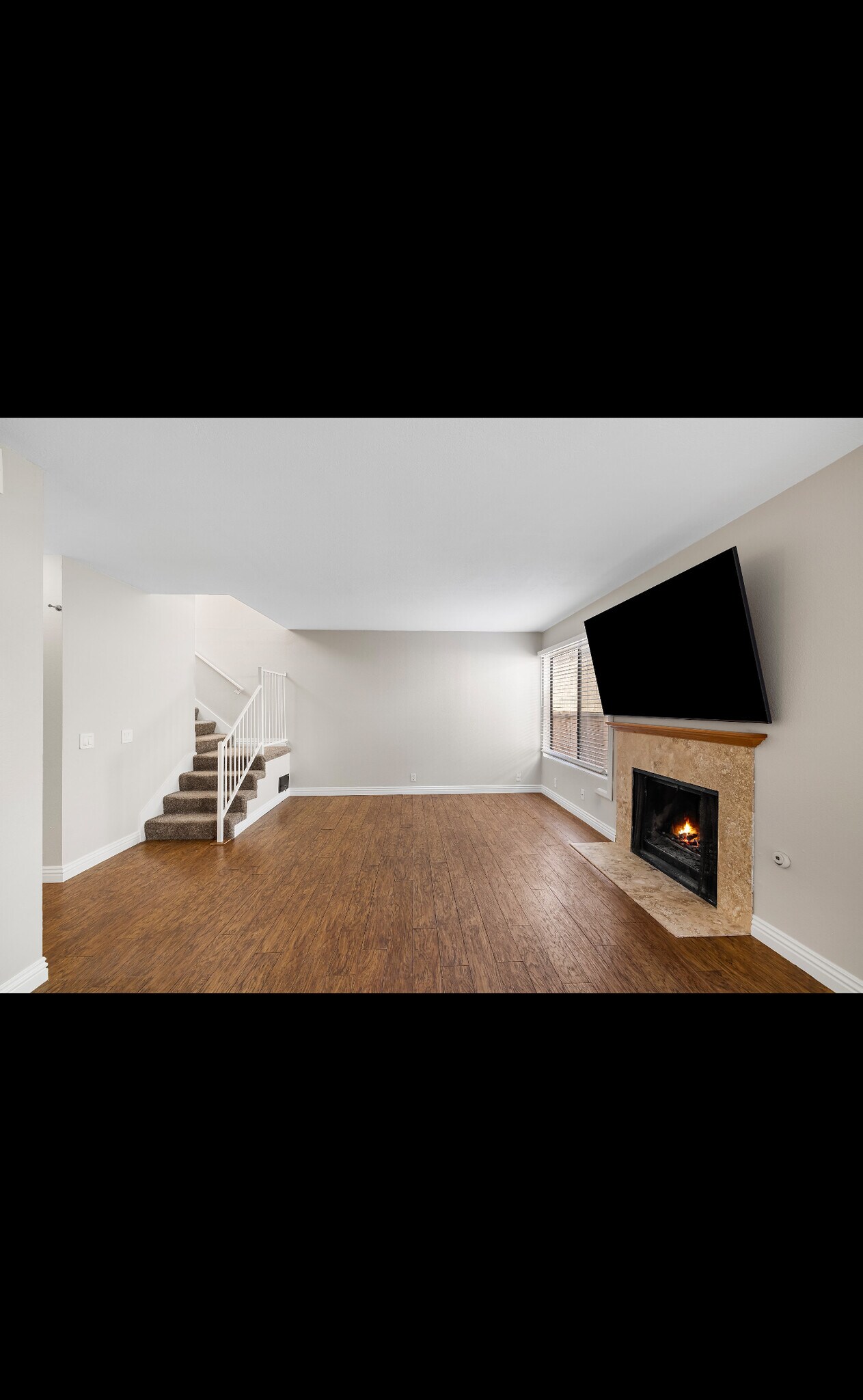 Building Photo - 5291 Colodny Dr