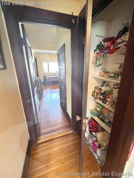 Building Photo - 79 College Ave