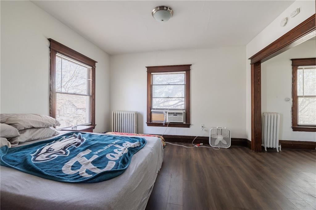 Bedroom - previous tenant - 1127 Monroe Ave
