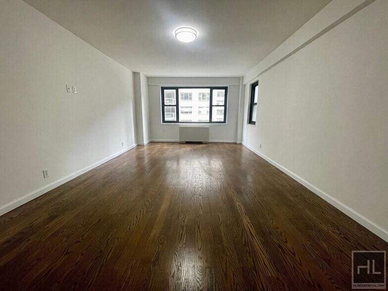 Building Photo - EAST 56 STREET