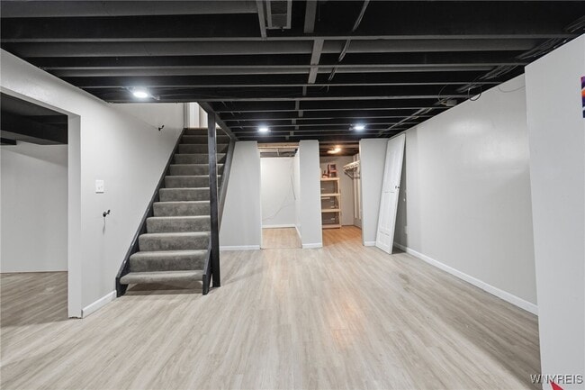 Building Photo - 8221 Clarence Ln N