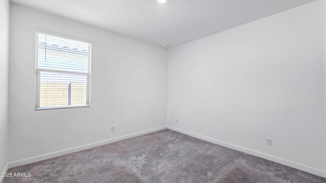 Building Photo - 2563 W Hidalgo Ave