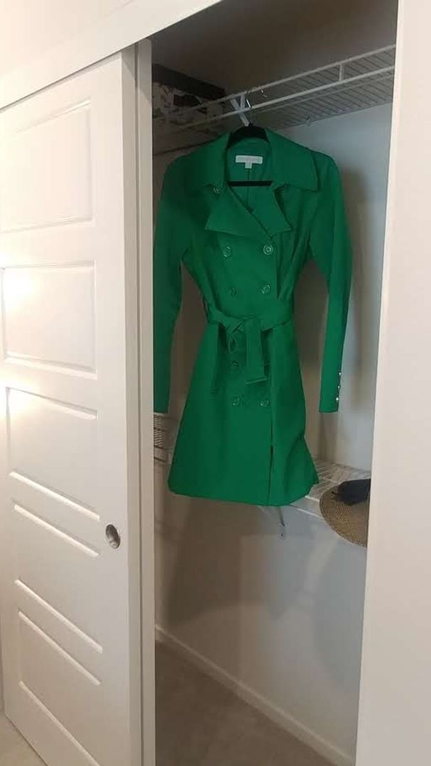 Building Photo - Your New Sanctuary Awaits!