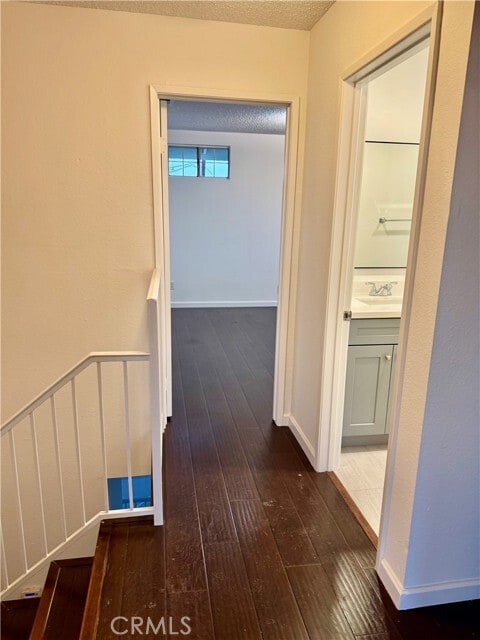 Building Photo - 5704 Sultana Ave