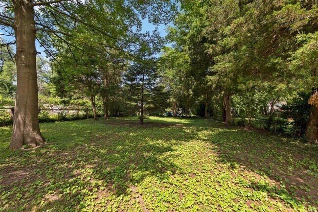 Building Photo - 3513 Dixie Dr