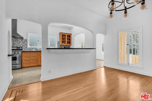 Building Photo - 6131 W 5th St