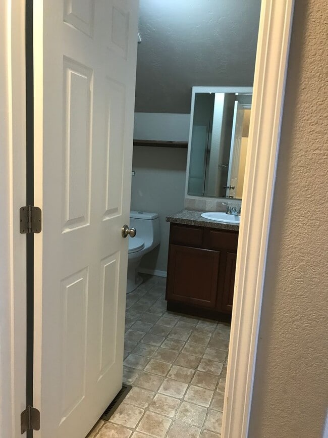 Building Photo - 2034 Northern Sky Dr