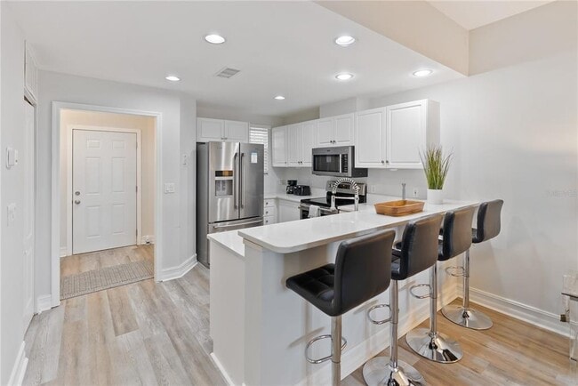 Building Photo - 3702 54th Dr W