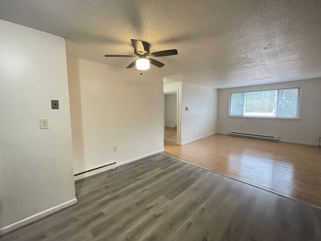 Building Photo - 175 Loudon Rd