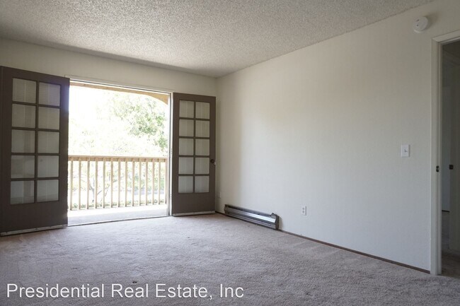 Building Photo - 935 Azure St