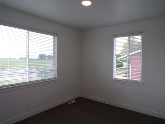 Building Photo - 1526 W 1150 S