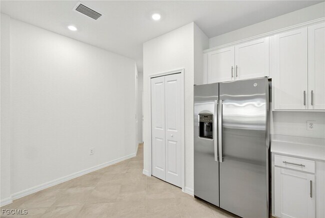 Building Photo - 14867 Anchorage Rd