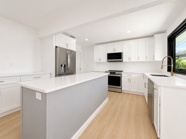 Building Photo - 5419 4th St