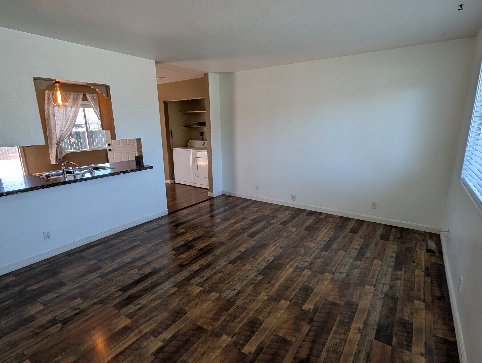 Building Photo - 2377 W Panama St